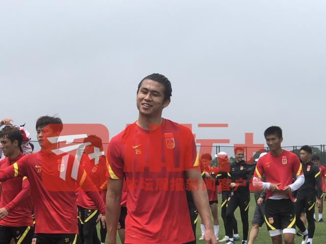 盘口-张玉宁谈入选U23国足战亚运：给我一次证明的机会
