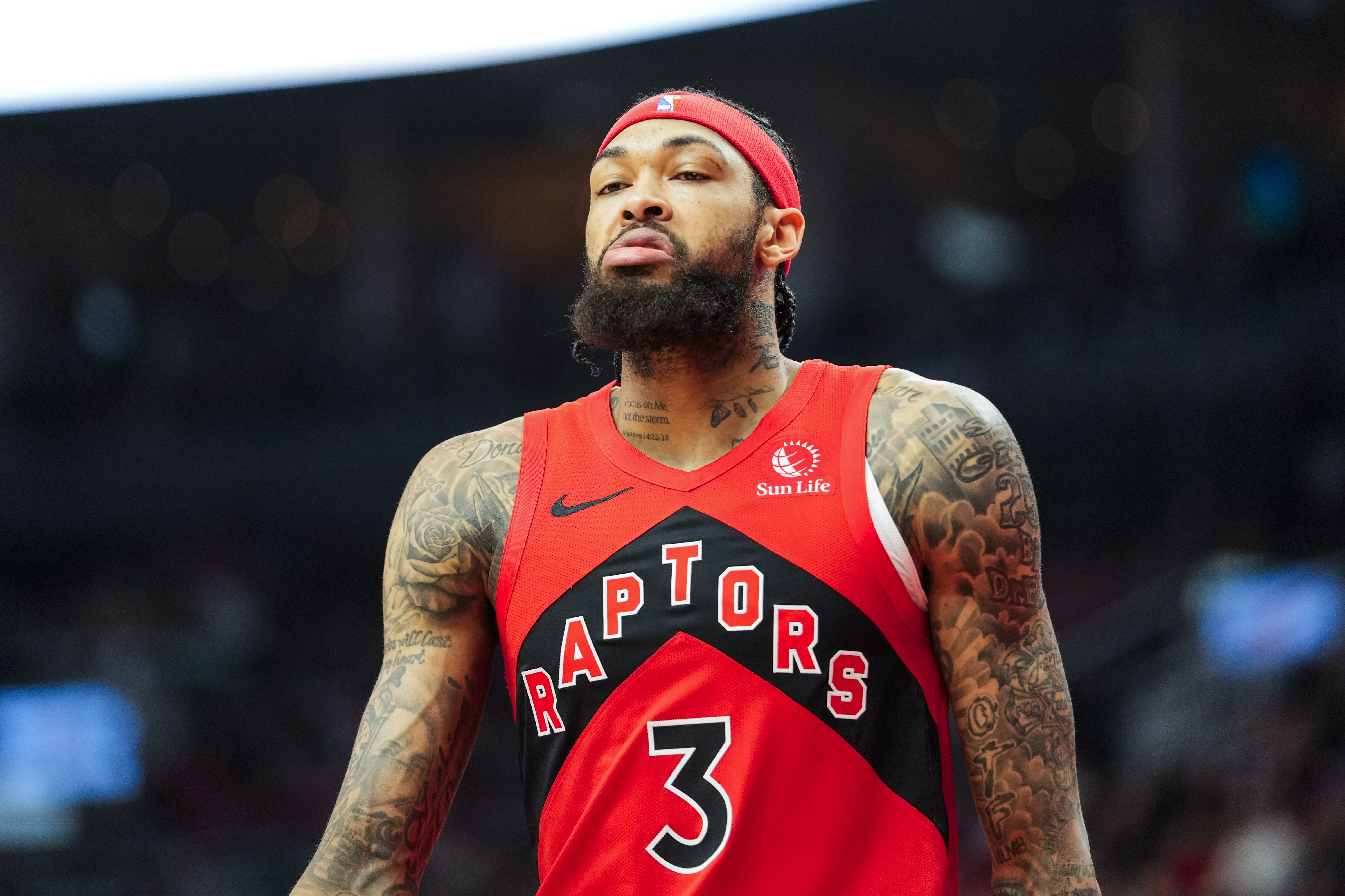 盘口-我就是要干！英格拉姆10中1开局 随后3中3半场12分助队反超！